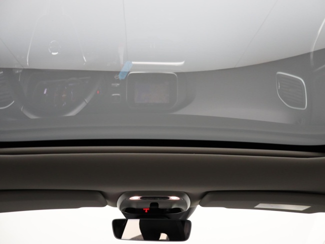 Volvo V40 Cross Country - 1.5 T3 Polar+ Luxury