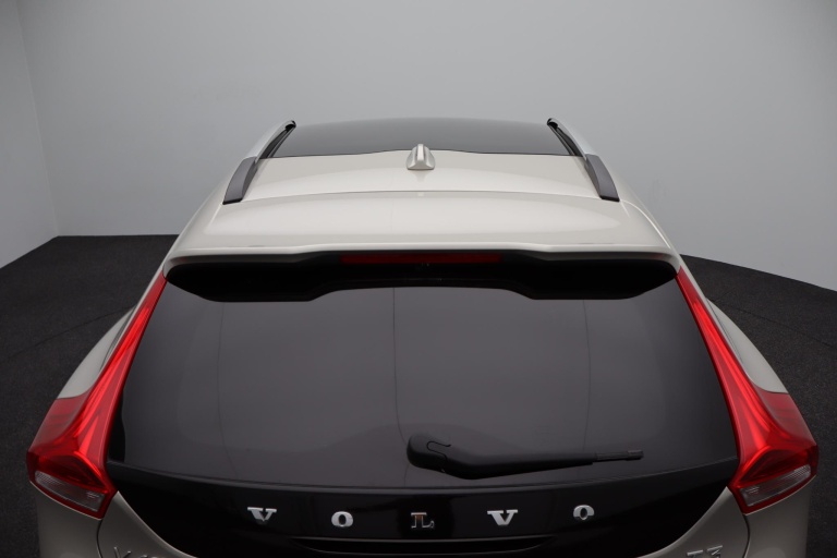 Volvo V40 Cross Country - 1.5 T3 Polar+ Luxury 41