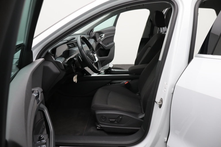 Audi e-tron - 50 quattro Business edition 71 kWh 12