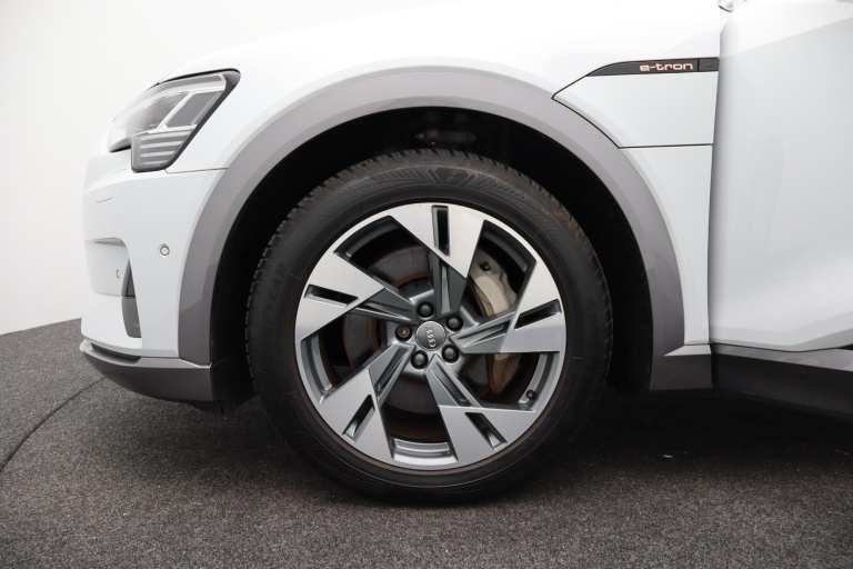 Audi e-tron - 50 quattro Business edition 71 kWh 16