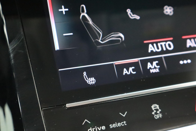 Audi e-tron - 50 quattro Business edition 71 kWh 24