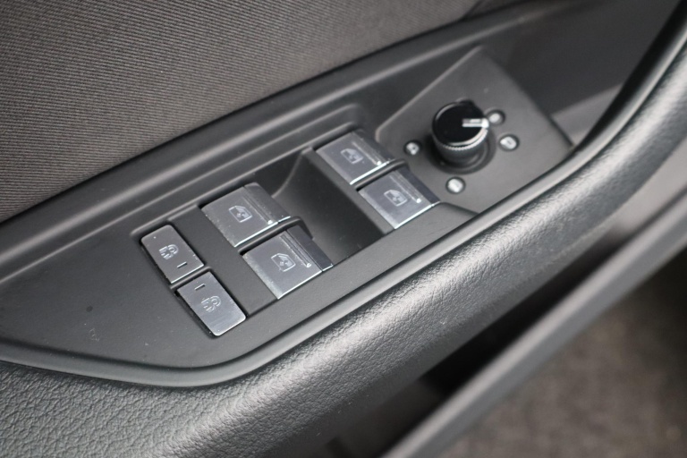 Audi e-tron - 50 quattro Business edition 71 kWh 28