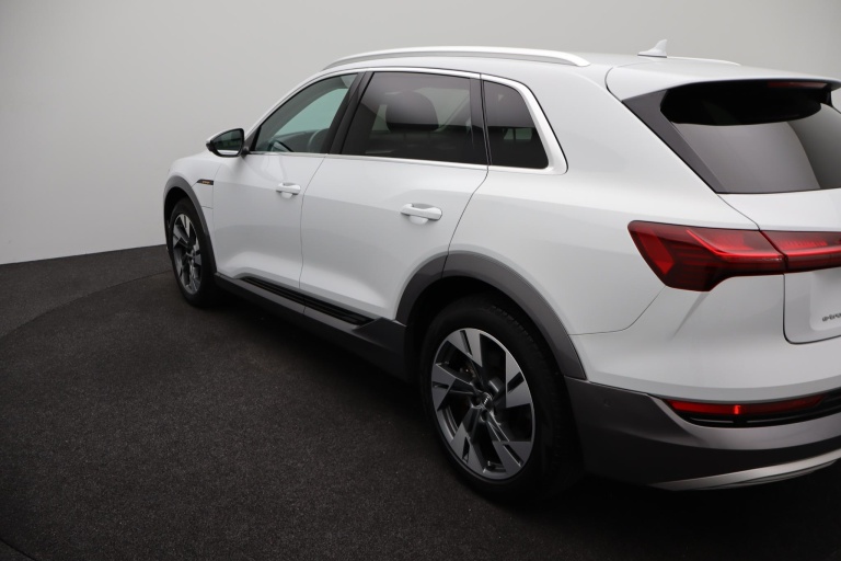 Audi e-tron - 50 quattro Business edition 71 kWh 39