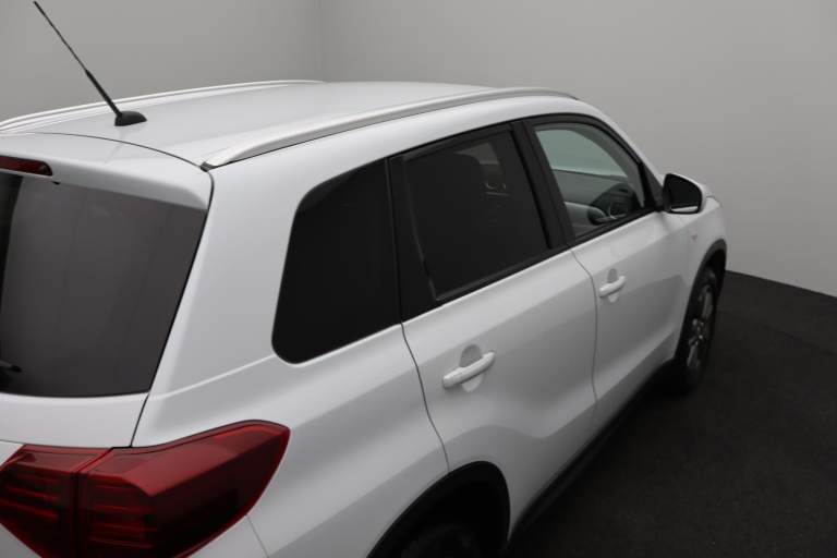 Suzuki Vitara - 1.4 Boosterjet Select Smart Hybrid 38