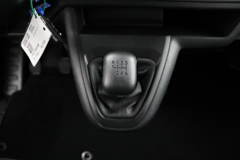 Toyota PROACE Worker - 2.0 D-4D L1 Challenger 21