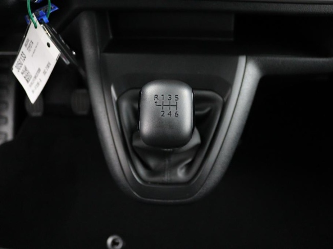 Toyota PROACE Worker - 2.0 D-4D L1 Challenger