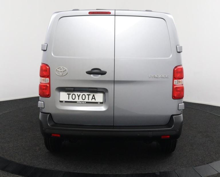 Toyota PROACE Worker - 2.0 D-4D L1 Challenger 29