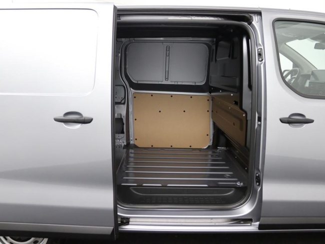 Toyota PROACE Worker - 2.0 D-4D L1 Challenger