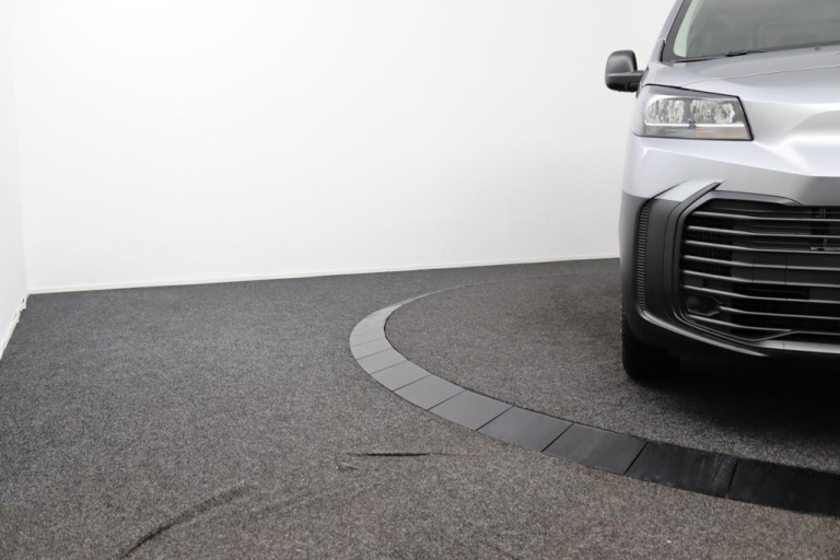 Toyota PROACE Worker - 2.0 D-4D L1 Challenger 33