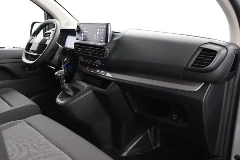 Toyota PROACE Worker - 2.0 D-4D L1 Challenger 36