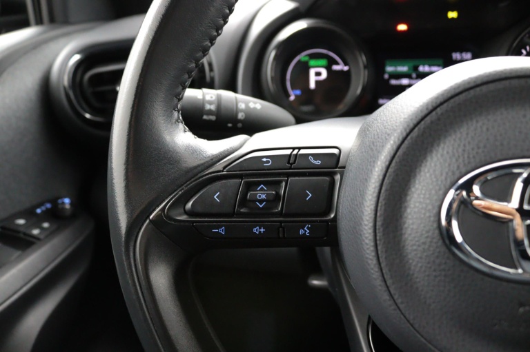 Toyota Yaris - 1.5 Hybrid Launch Edition 17