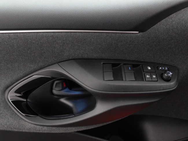 Toyota Yaris - 1.5 Hybrid Launch Edition