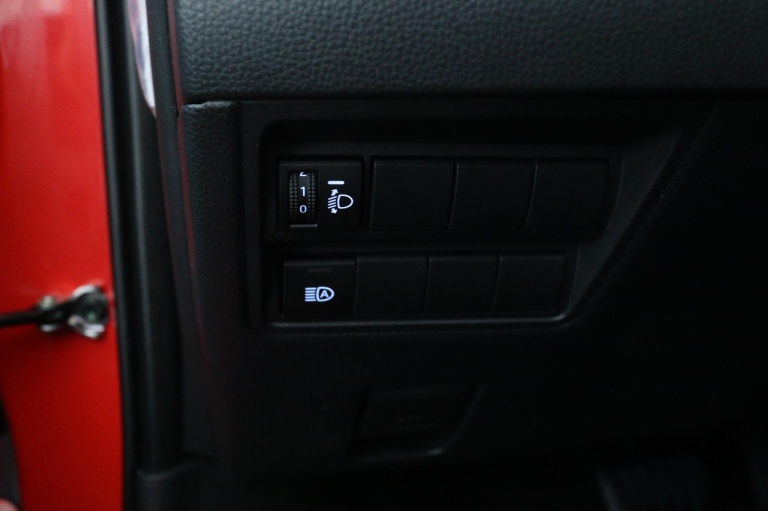 Toyota Yaris - 1.5 Hybrid Launch Edition 31