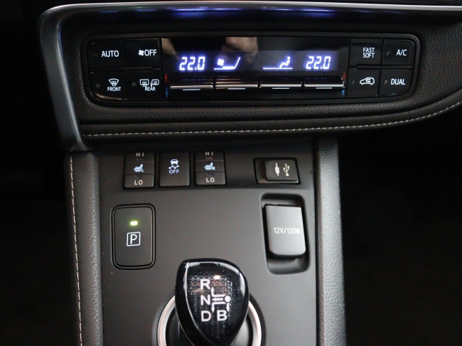 Toyota Auris - 1.8 Hybrid Executive