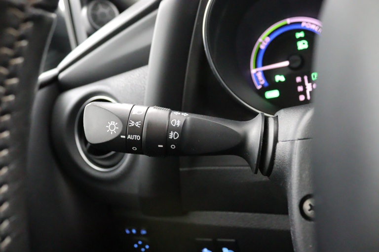 Toyota Auris - 1.8 Hybrid Executive 21