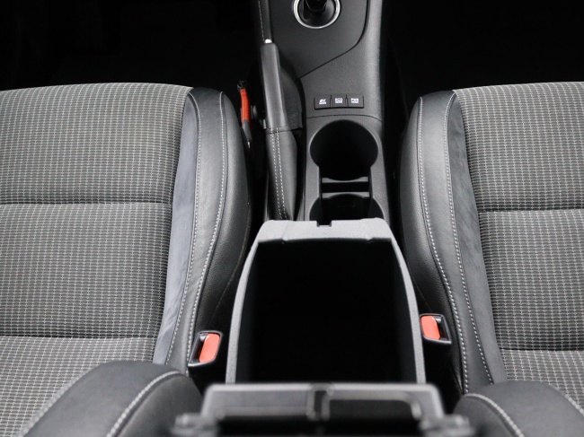 Toyota Auris - 1.8 Hybrid Executive