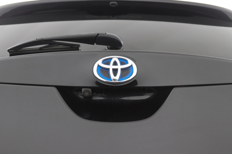 Toyota Auris - 1.8 Hybrid Executive 37