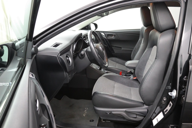 Toyota Auris - 1.8 Hybrid Executive 9