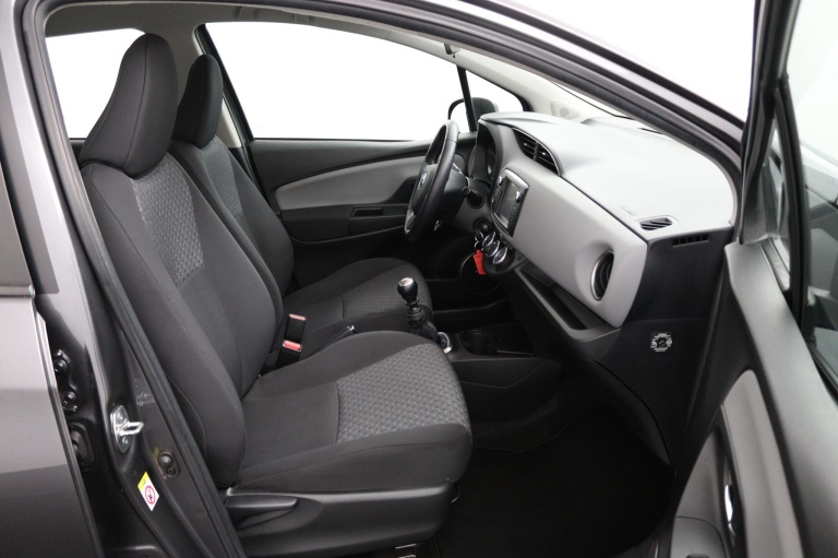 Toyota Yaris - 1.3 VVT-i Aspiration 22