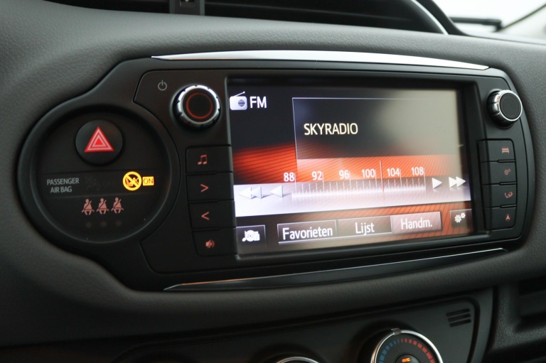 Toyota Yaris - 1.3 VVT-i Aspiration 44