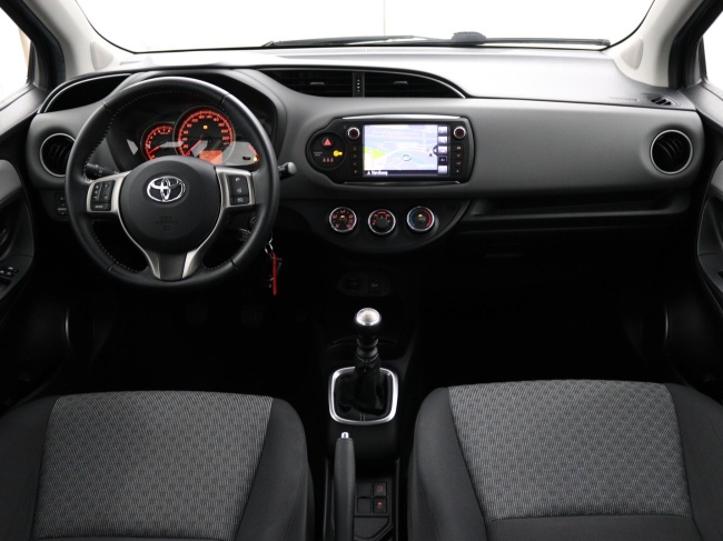 Toyota Yaris - 1.3 VVT-i Aspiration