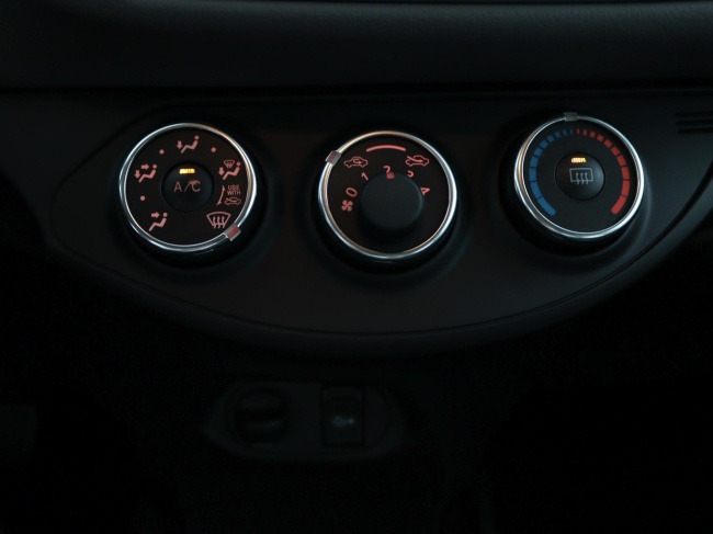 Toyota Yaris - 1.3 VVT-i Aspiration