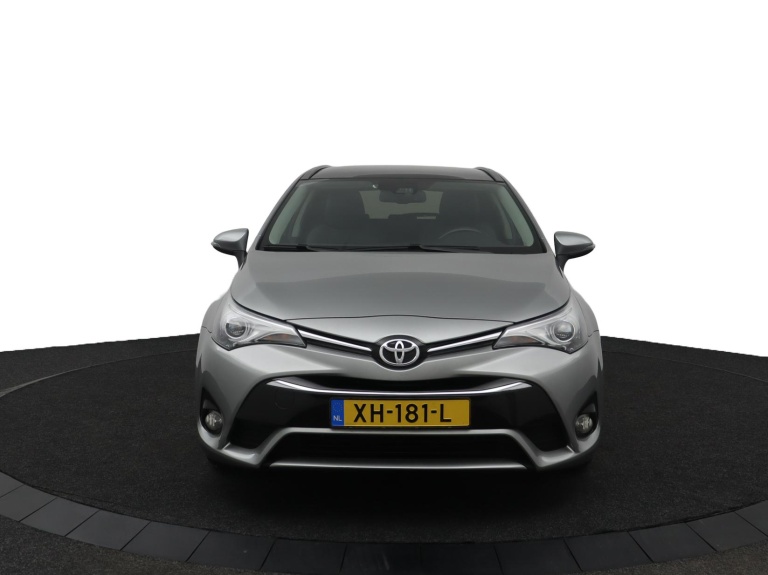 Toyota Avensis Touring Sports - 1.8 VVT-i SkyView Edition 16