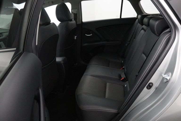 Toyota Avensis Touring Sports - 1.8 VVT-i SkyView Edition 18