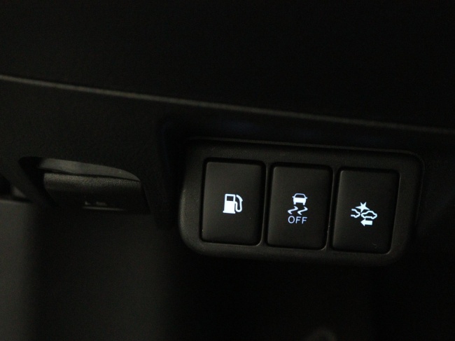 Toyota Avensis Touring Sports - 1.8 VVT-i SkyView Edition