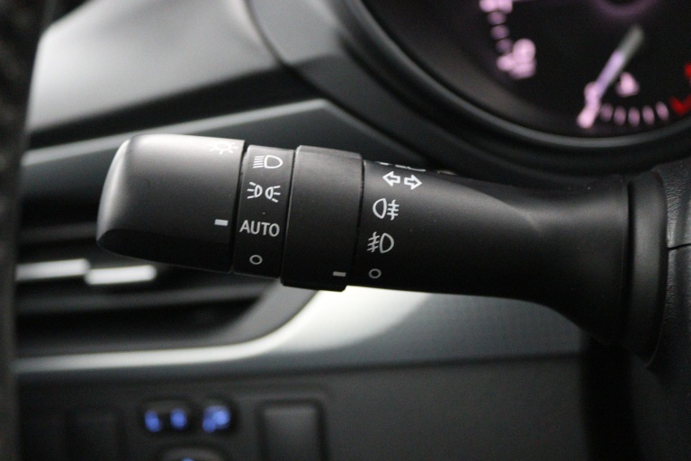 Toyota Avensis Touring Sports - 1.8 VVT-i SkyView Edition 30