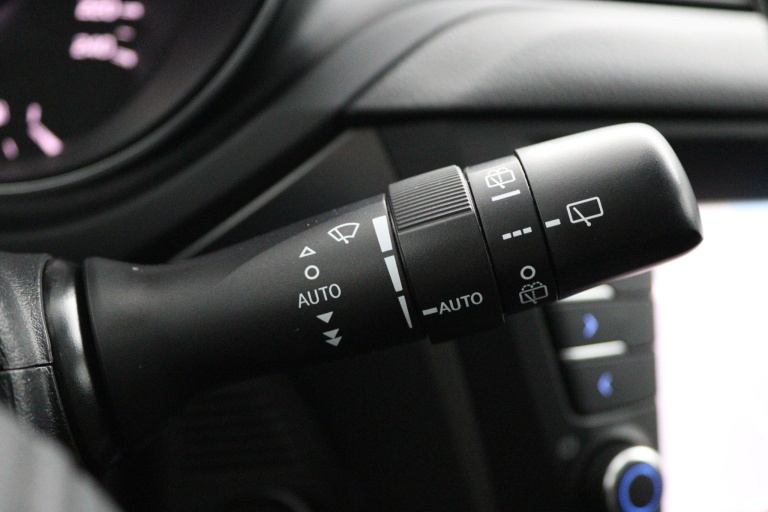 Toyota Avensis Touring Sports - 1.8 VVT-i SkyView Edition 31