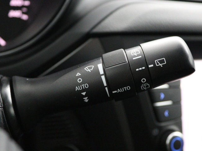 Toyota Avensis Touring Sports - 1.8 VVT-i SkyView Edition