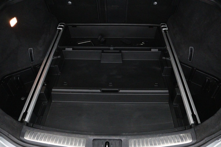 Toyota Avensis Touring Sports - 1.8 VVT-i SkyView Edition 33