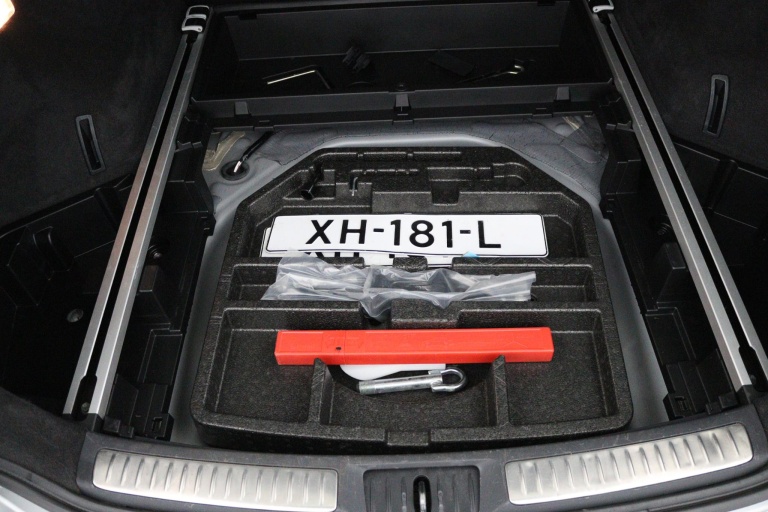 Toyota Avensis Touring Sports - 1.8 VVT-i SkyView Edition 34