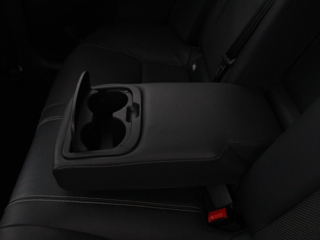 Toyota Avensis Touring Sports - 1.8 VVT-i SkyView Edition