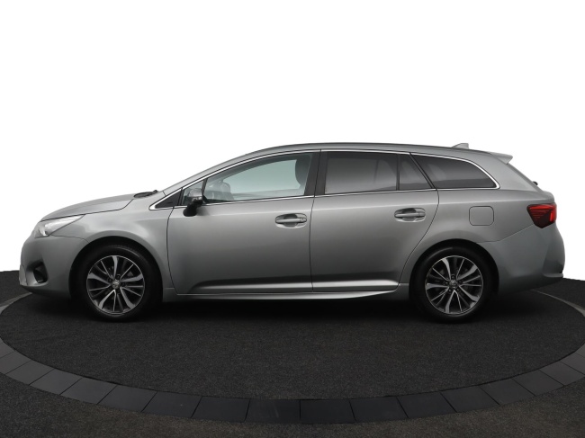 Toyota Avensis Touring Sports - 1.8 VVT-i SkyView Edition