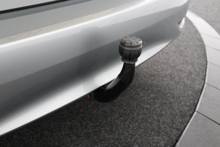 Toyota Avensis Touring Sports - 1.8 VVT-i SkyView Edition 40