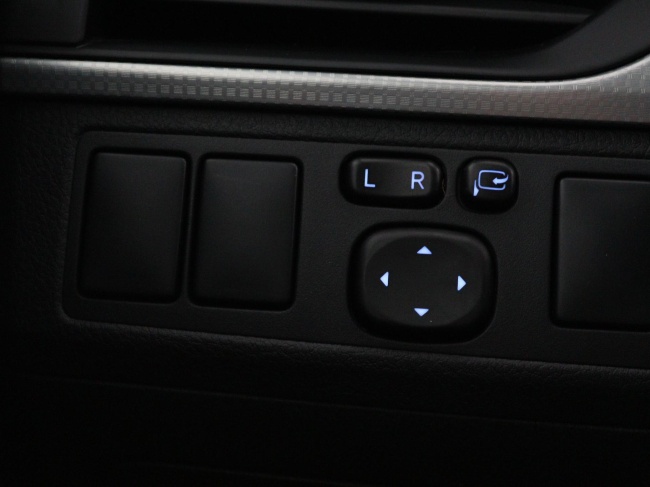 Toyota Avensis Touring Sports - 1.8 VVT-i SkyView Edition