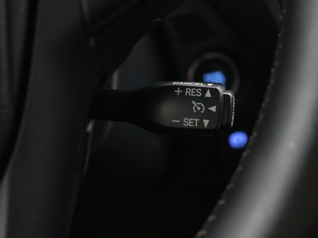 Toyota Avensis Touring Sports - 1.8 VVT-i SkyView Edition