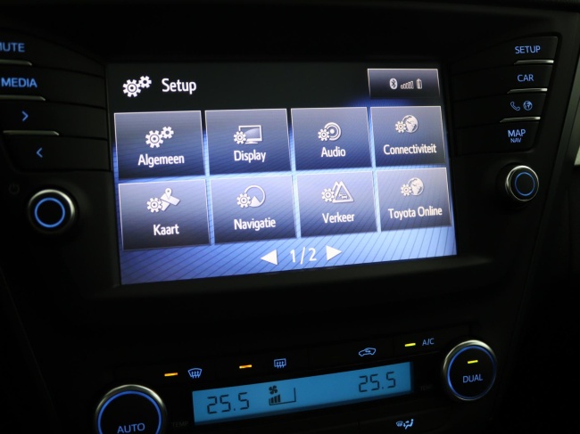 Toyota Avensis Touring Sports - 1.8 VVT-i SkyView Edition