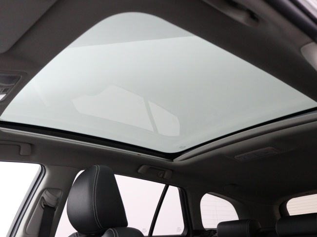 Toyota Avensis Touring Sports - 1.8 VVT-i SkyView Edition