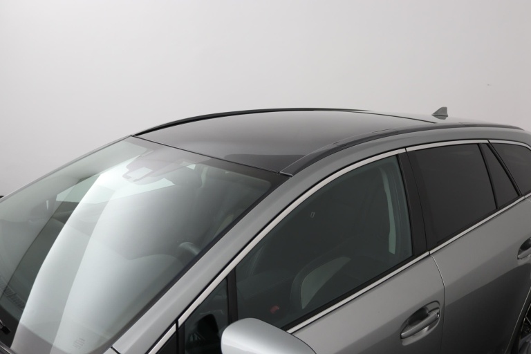 Toyota Avensis Touring Sports - 1.8 VVT-i SkyView Edition 52