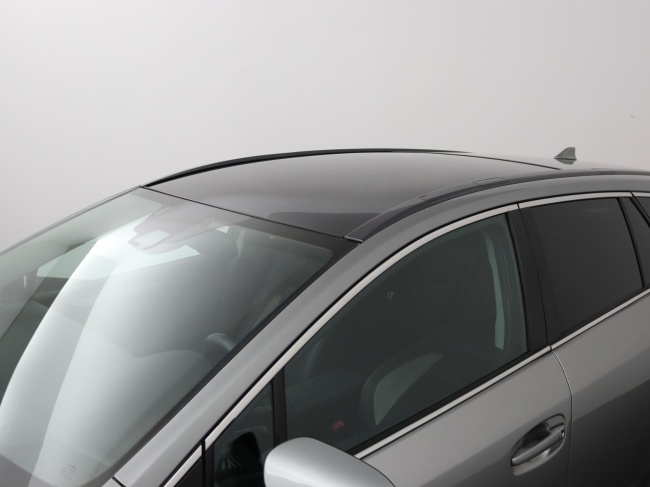 Toyota Avensis Touring Sports - 1.8 VVT-i SkyView Edition