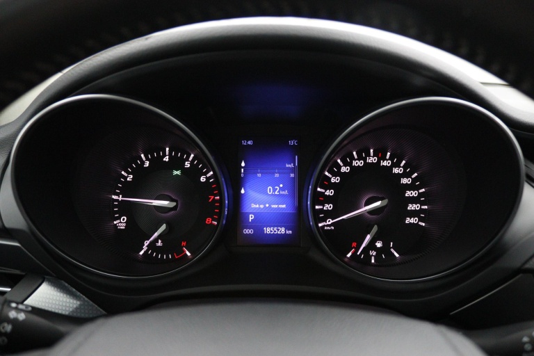 Toyota Avensis Touring Sports - 1.8 VVT-i SkyView Edition 6