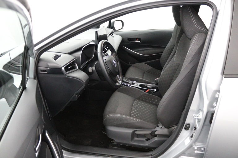 Toyota Corolla Touring Sports - Hybrid 140 17