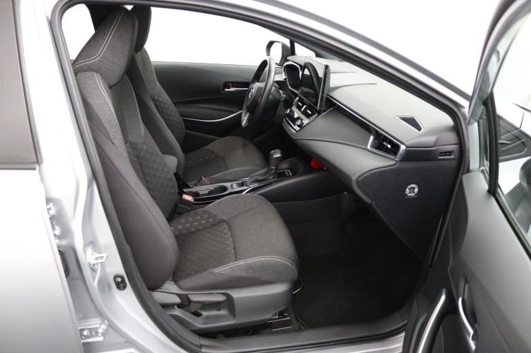 Toyota Corolla Touring Sports - Hybrid 140 22