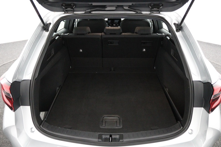 Toyota Corolla Touring Sports - Hybrid 140 23