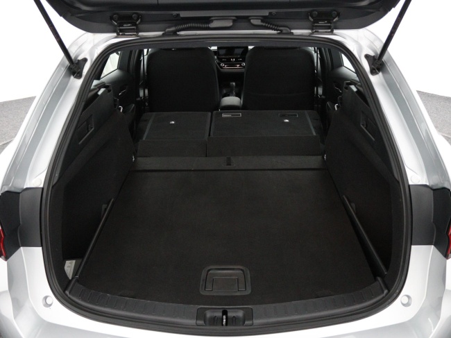 Toyota Corolla Touring Sports - Hybrid 140