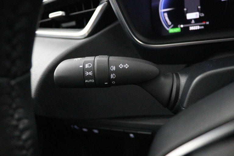 Toyota Corolla Touring Sports - Hybrid 140 30