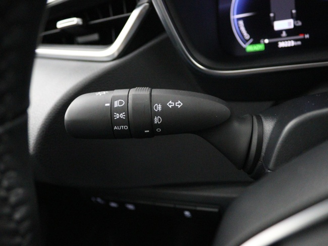 Toyota Corolla Touring Sports - Hybrid 140